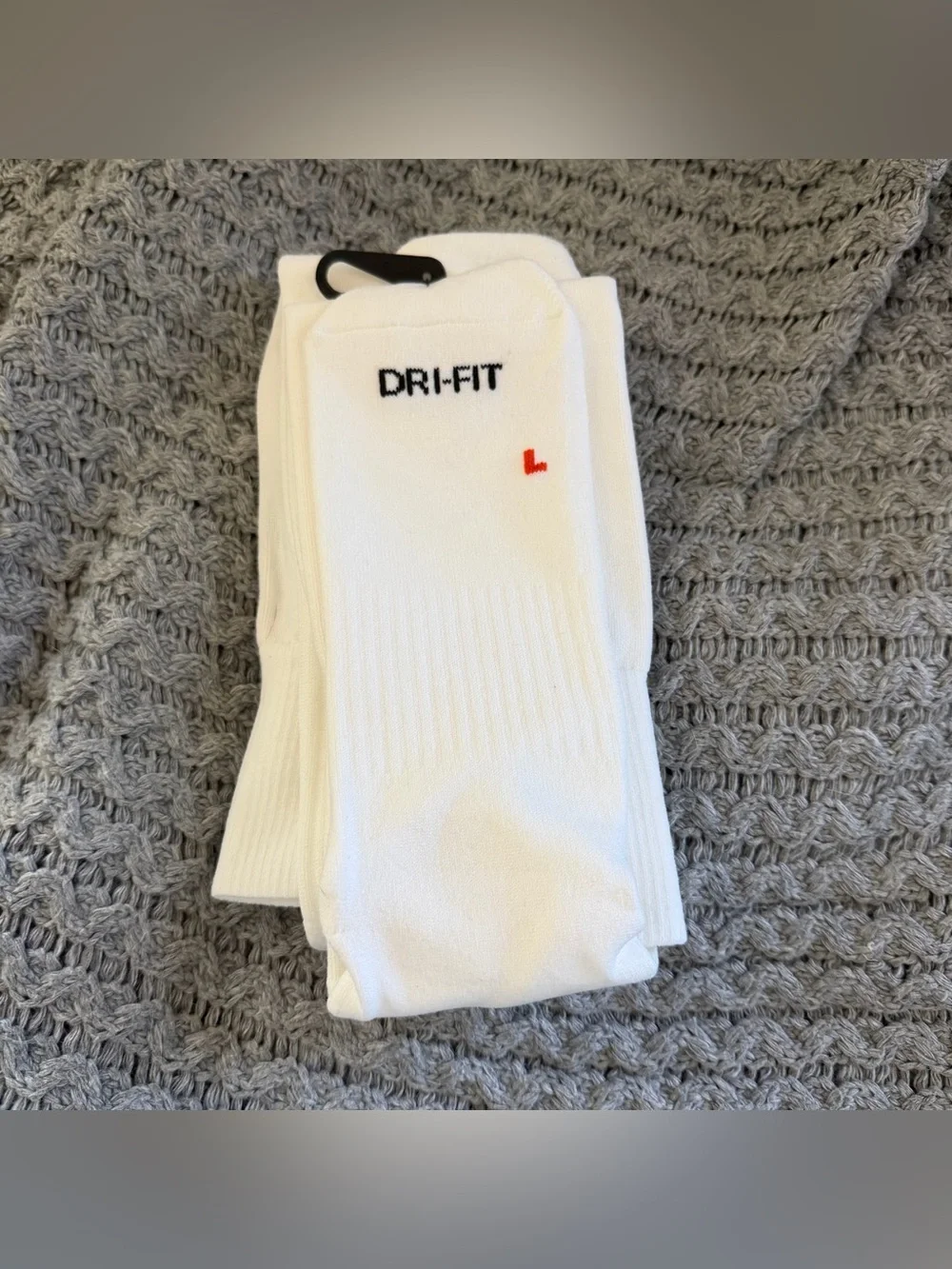 Nike Classic 2 Cushioned Knee High Soccer Socks White szL